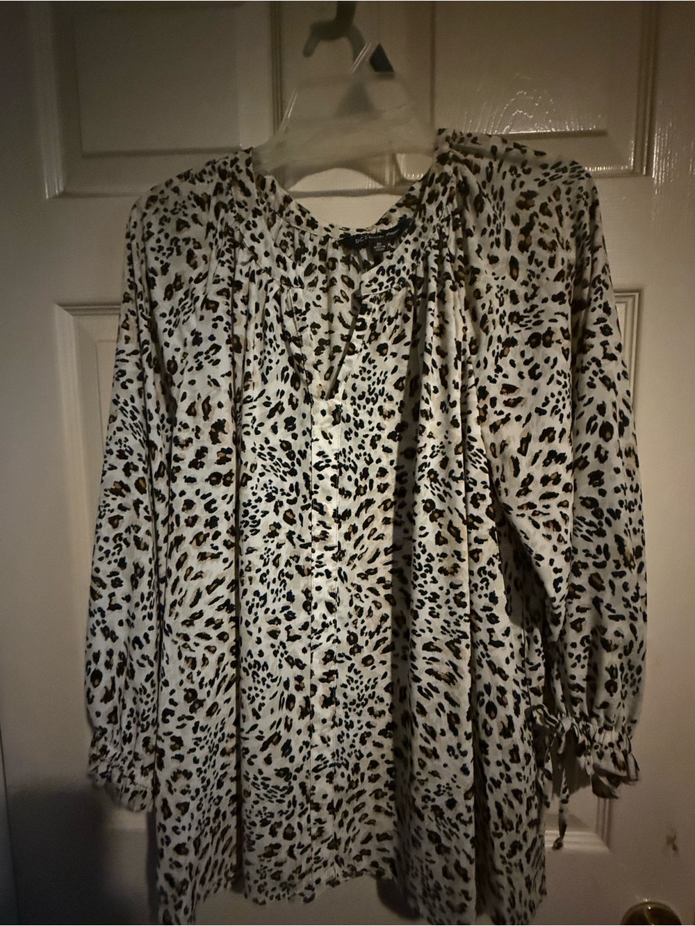 Zac & Rachel White and Brown Leopard Print Long Sleeve Blouse